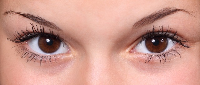 Obtain Divine Looks By Extending Your Eyelashes