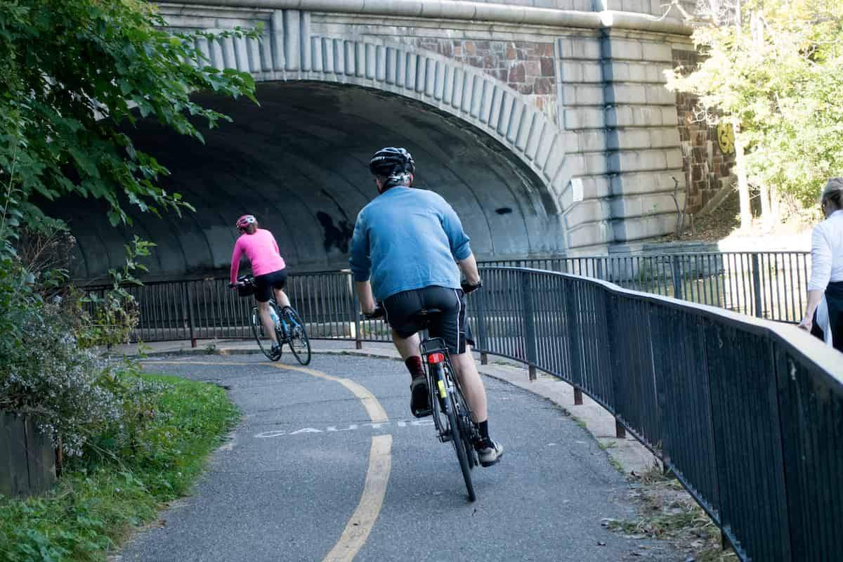 Exploring Minneapolis by Bike: Trails and Routes