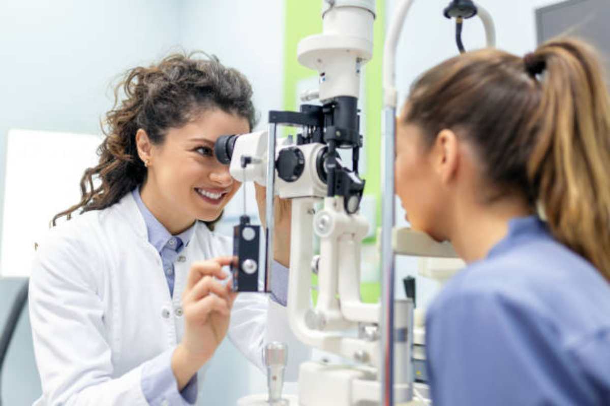 Bringing Eye Care to Your Doorstep in Manchester